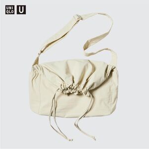 Uniqlo U Drawstring Shoulder Bag